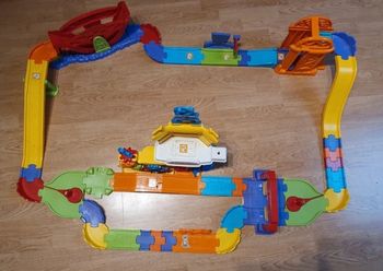 Vtech mon super circuit radiocommandé tut tut bolides