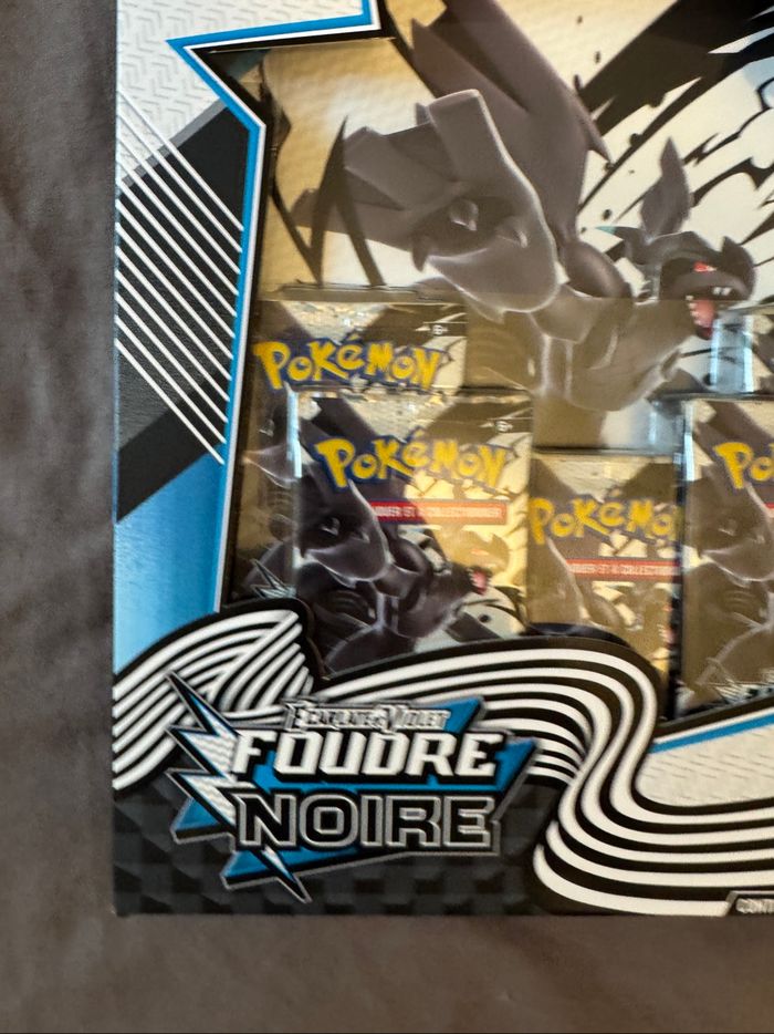 Pokémon coffret classeur foudre noire EV10.5 - photo numéro 2