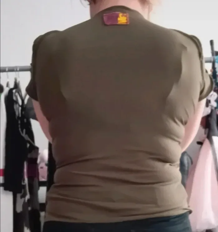 Très beau Tee shirt kaki morgan taille 36 en très bon état - photo numéro 2