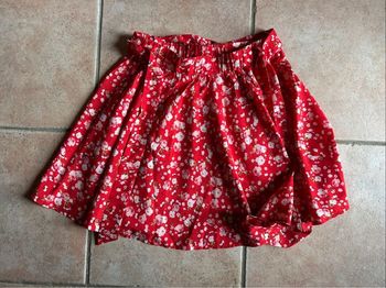 Jupe courte rouge fleurs roses Shein Taille 38