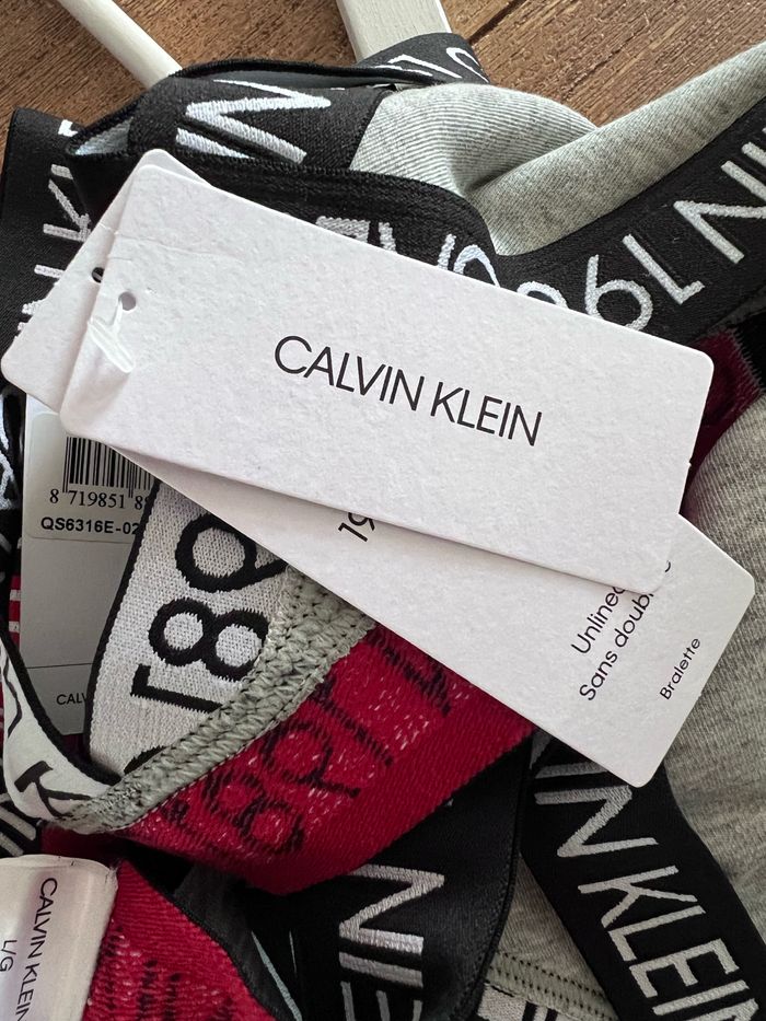 Ensemble Calvin Klein femme survement neuf étiqueté taille S L - photo numéro 9