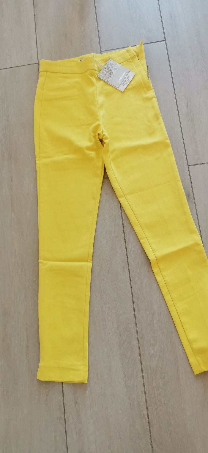 Pantalon neuf stradivarius