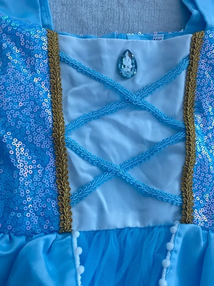 Très belle robe cendrillon princesse déguisement neuf 130 - photo numéro 3
