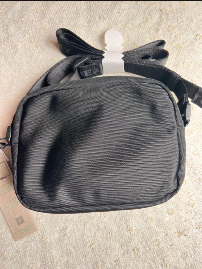 Magnifique sac Tommy jean neuf avec étiquette - photo numéro 6