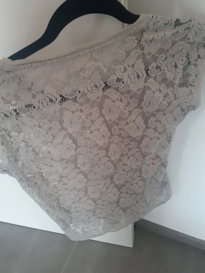 T-shirt Zara dentelle beige - photo numéro 6