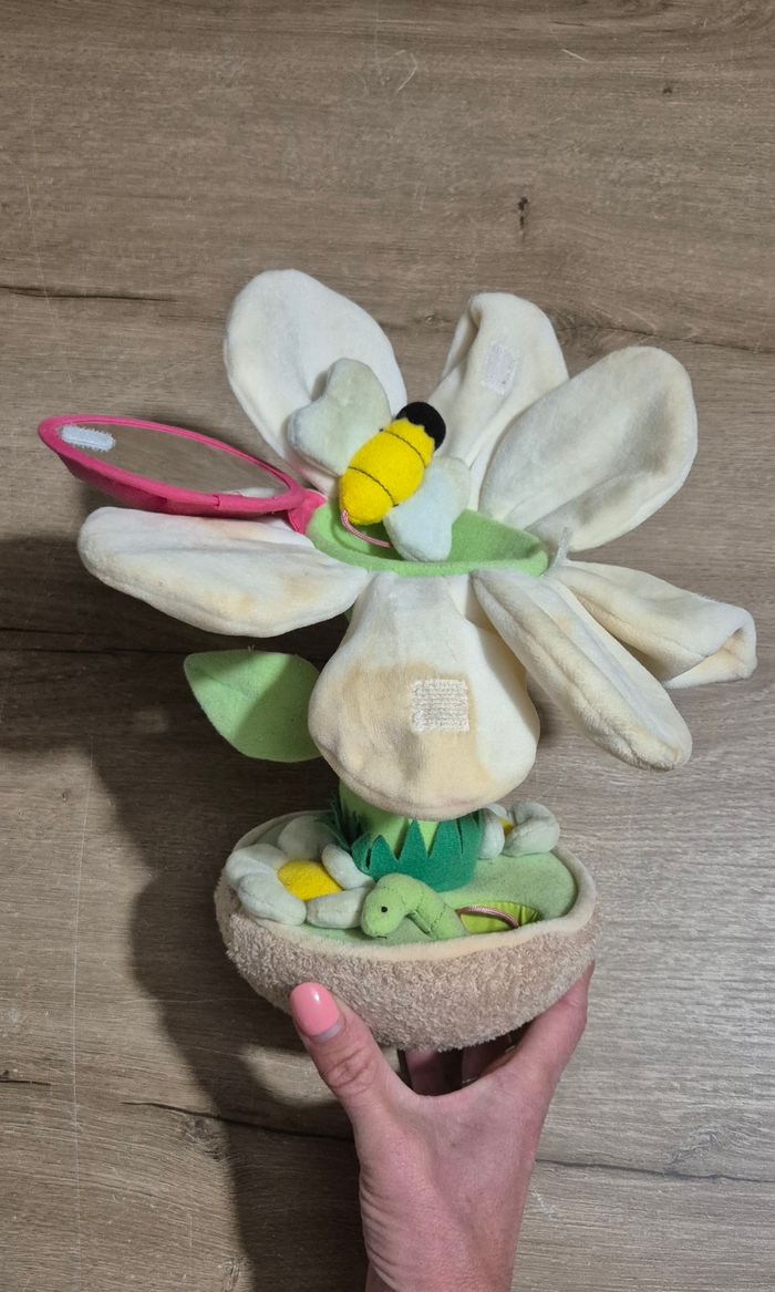 Culbuto d'activités fleur en tissus