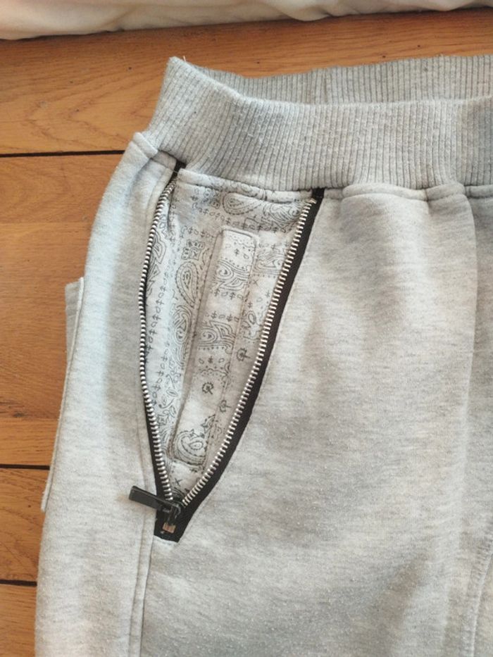 Bas de jogging - photo numéro 3