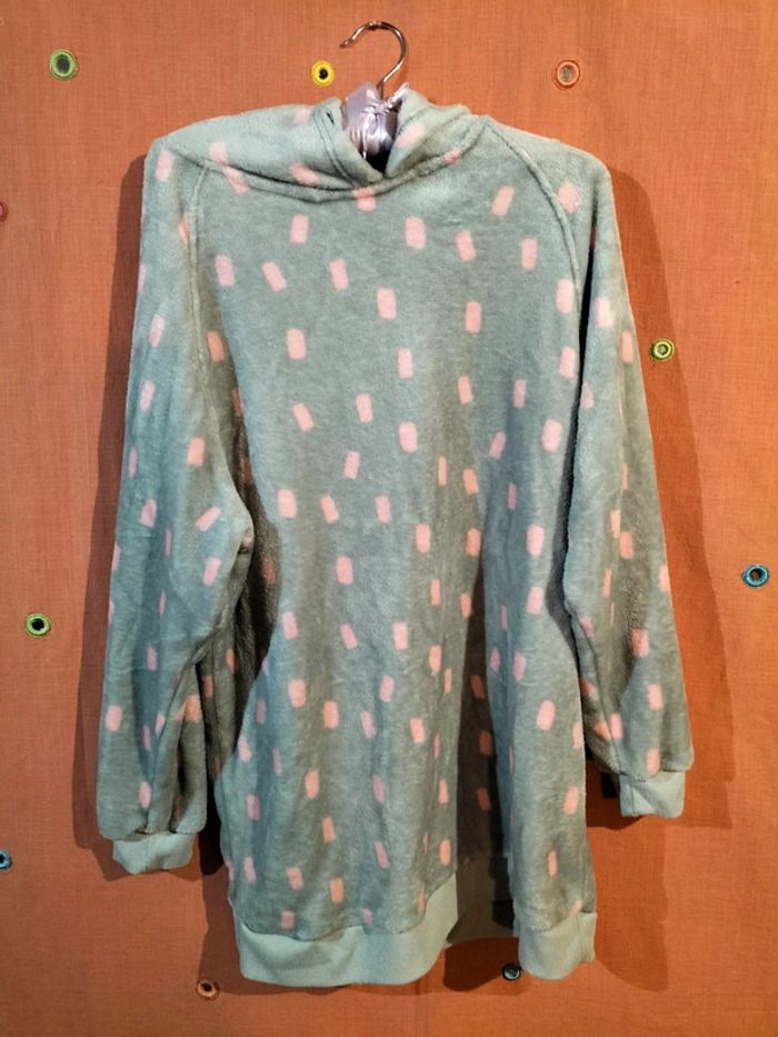 Pull ou haut de pyjama