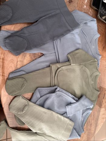 Lot ensembles + bodie + leggings