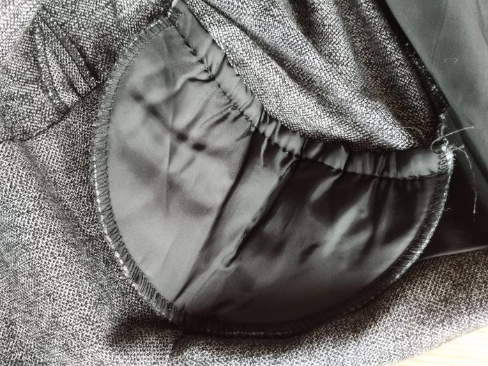 Élégante Veste Blazer Grise - BnK - Taille 38 - État Impeccable - photo numéro 9