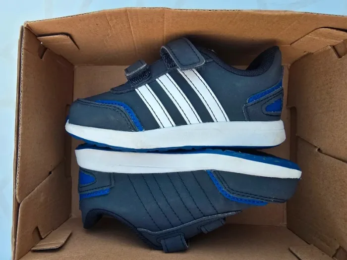 Basket adidas bleu marine - photo numéro 3