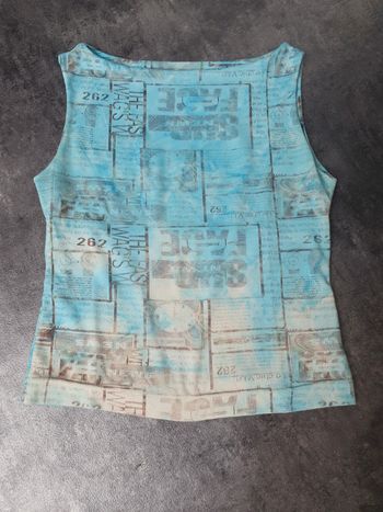 Top femme taille 36-38 très bon état