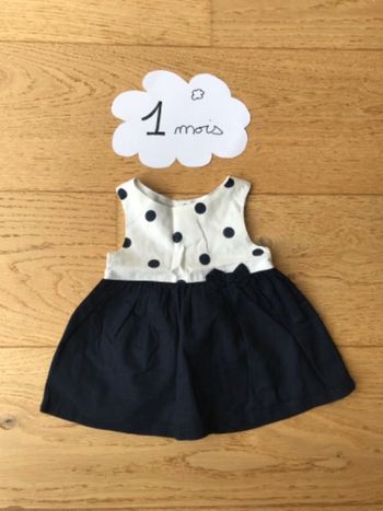 Robe élégante kiabi 1 mois