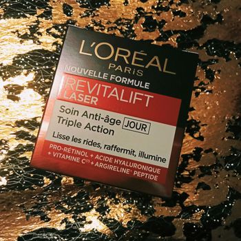 Soin Anti âge Revitalift Laser triple action L'Oréal Paris Neuf