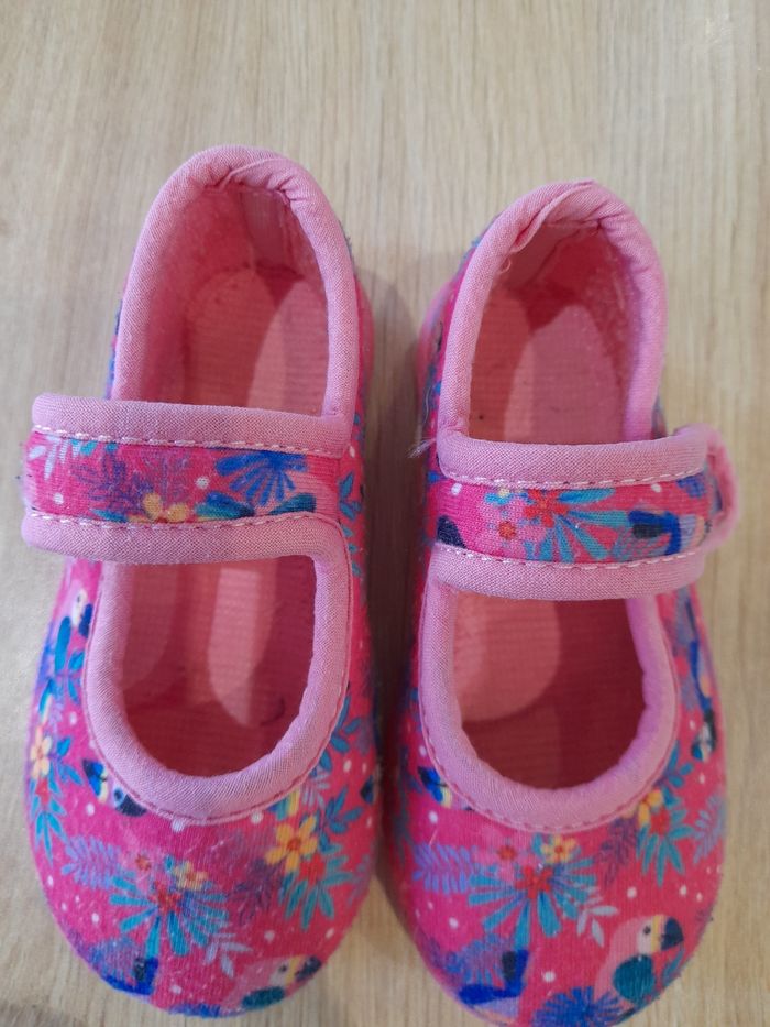 Lot chaussures fille t22 - photo numéro 7