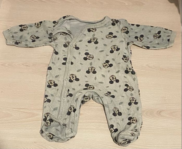 Pyjama velours 1 mois  x2 - photo numéro 2