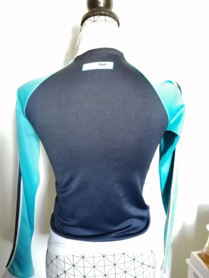 Veste de sport. Taille M - photo numéro 6