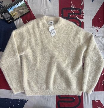 Pull style fourrure Human With Attitude HWA taille grand pour un S oversize
