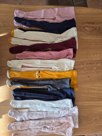 Lot de 12 paires de collants 19-22
