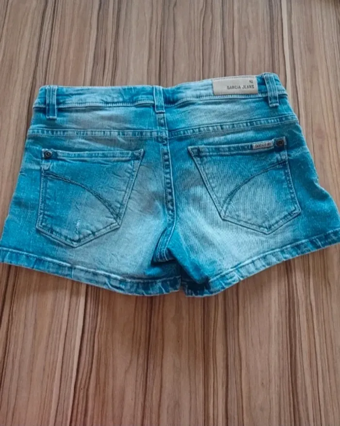 Short bleu gracia 152 très bon état - photo numéro 2