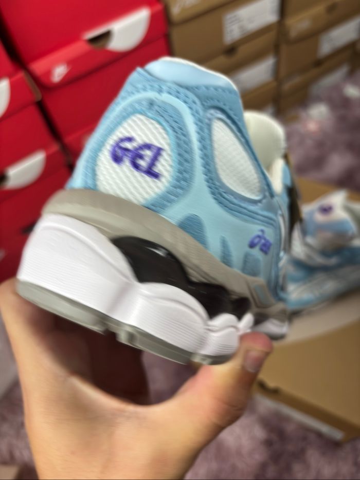 Asics gel NYC Bleu cream neuve taille 43,5 - photo numéro 3
