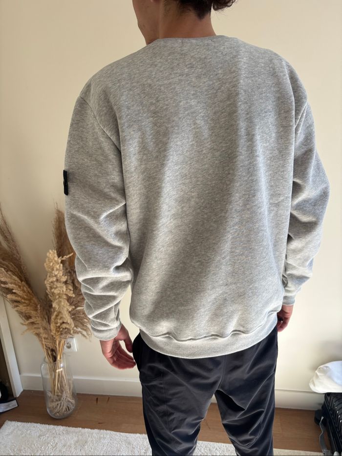 Pull gris - photo numéro 3