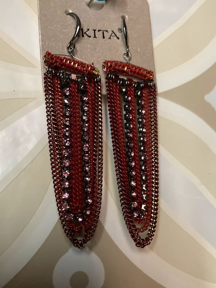 boucles d oreilles perles rouges