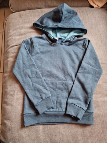 Sweat capuche gris bleuté