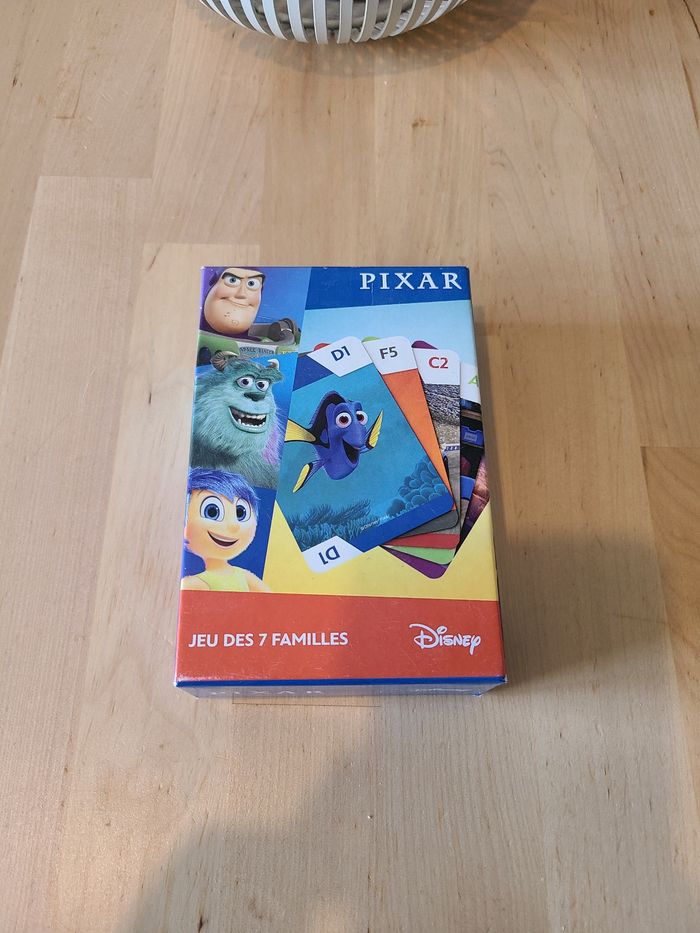 Jeux de société Disney pixar jeu des 7 familles