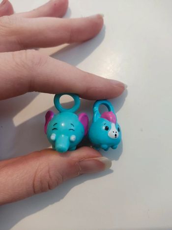 Lot de deux petits personnages