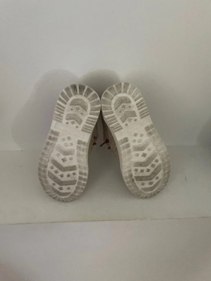 Chaussures de la marque Shein en taille 27 - photo numéro 5
