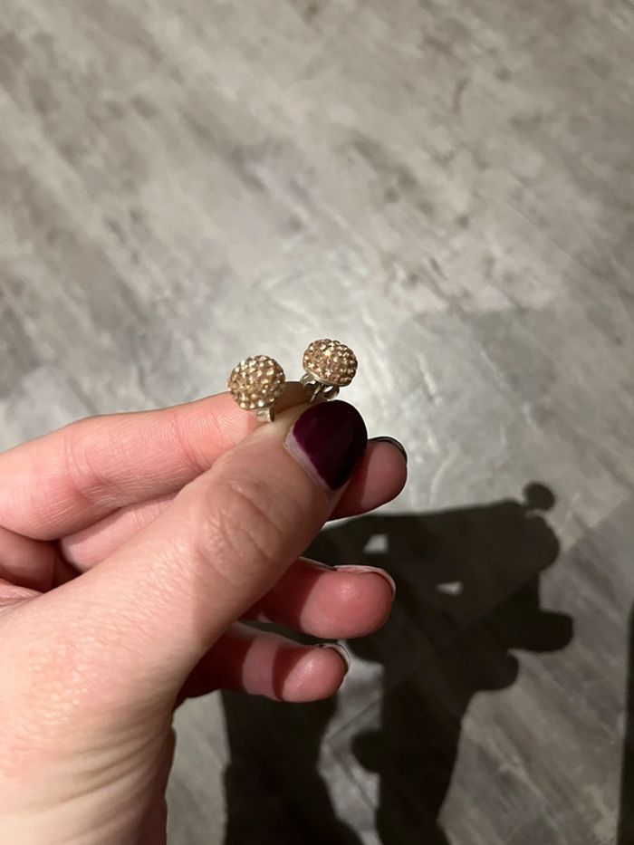 Boucles d'oreilles rose brillantes - photo numéro 3