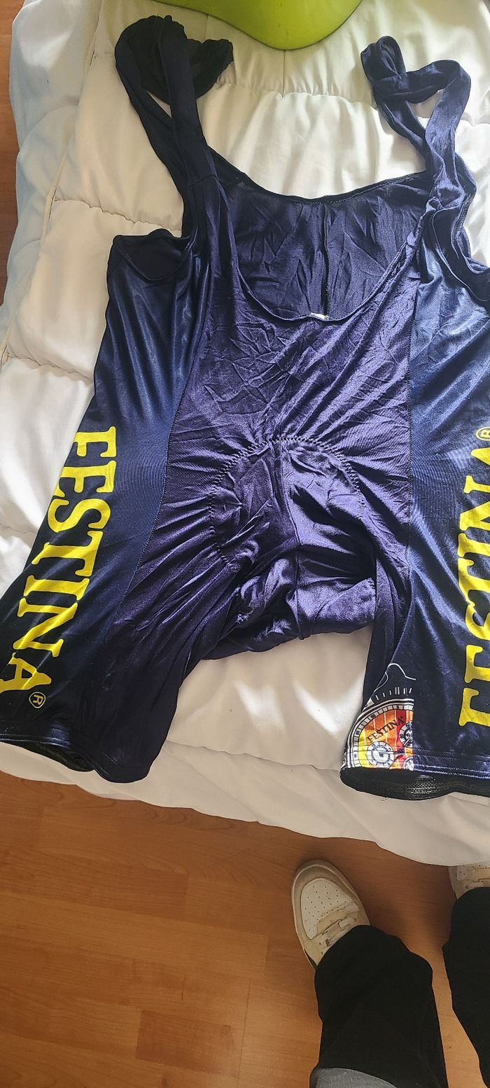 Tenu de cycliste taille 6 - photo numéro 2