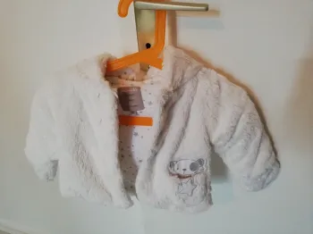 Joli manteau 3 mois