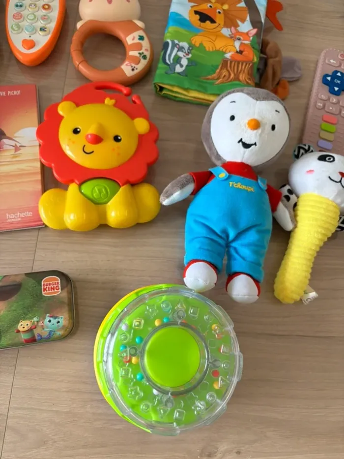 Grand lot de jouets pour bébé - photo numéro 5