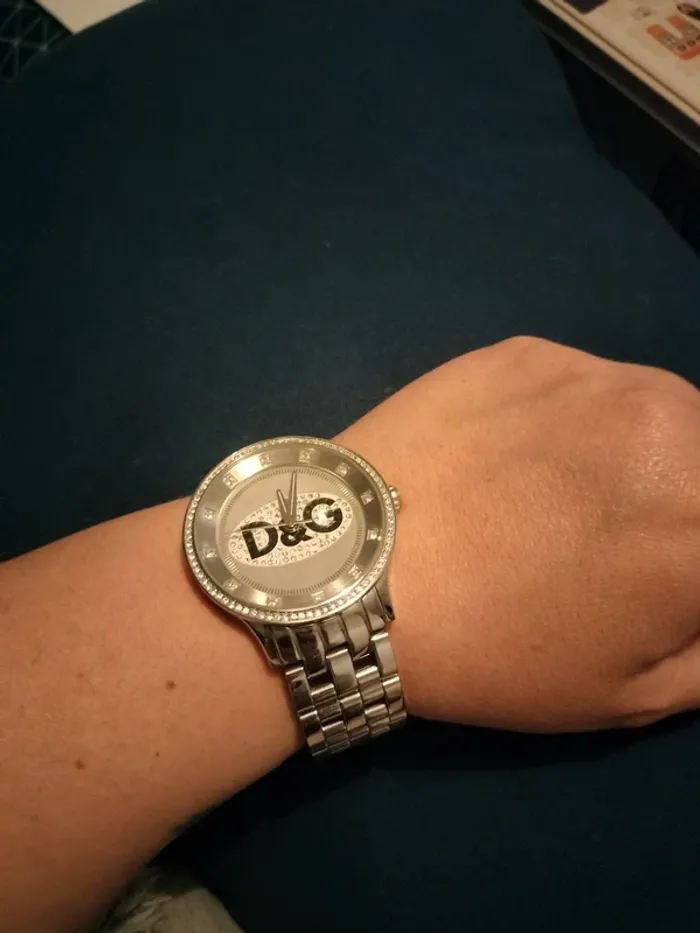 Montre d&g - photo numéro 2