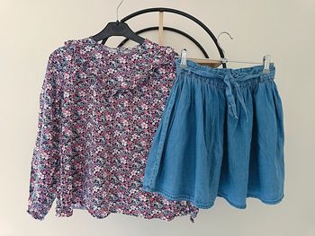 12 ans ensemble blouse Vertbaudet et jupe sans marque