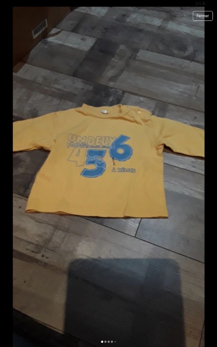 Tee shirt manche longue jaune écriture bleu