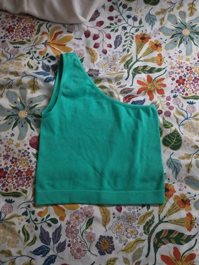 Lot 2 débardeurs crop top Primark taille S - photo numéro 2