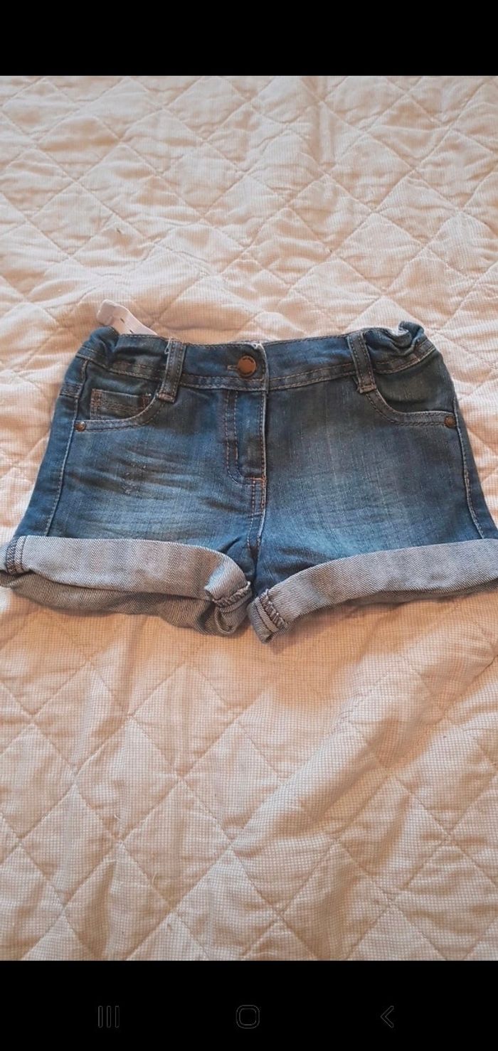 Short en jean 4 ans tape à l oeil