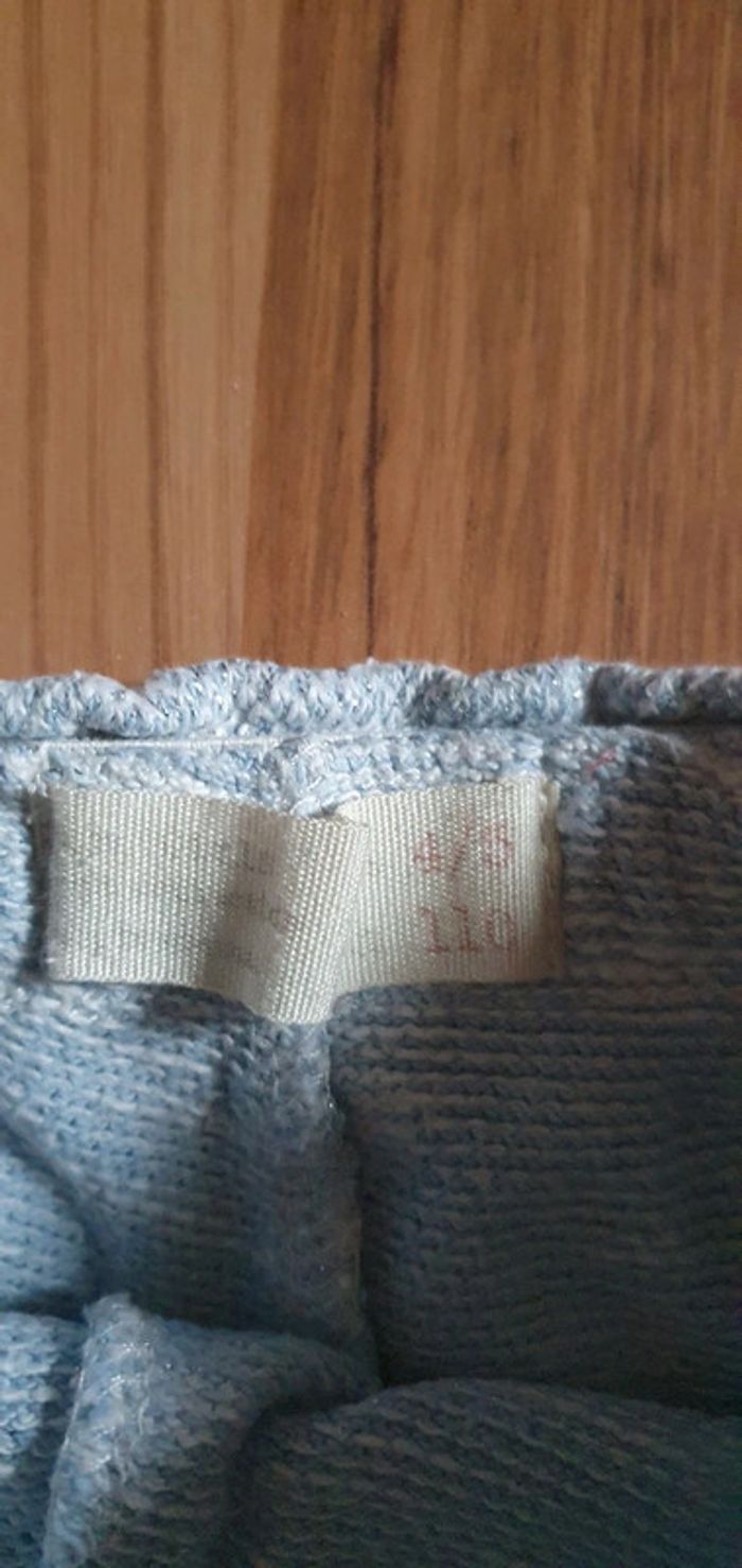 short zara epais 4 à 5 ans avec effet brillant - photo numéro 3