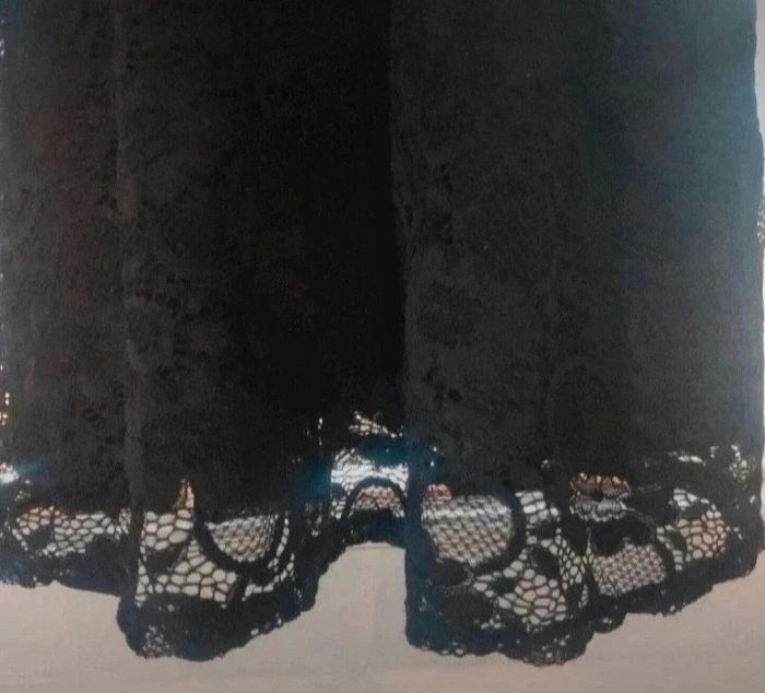 Magnifique robe noir à dentelles sexy et chic taille  s - photo numéro 4