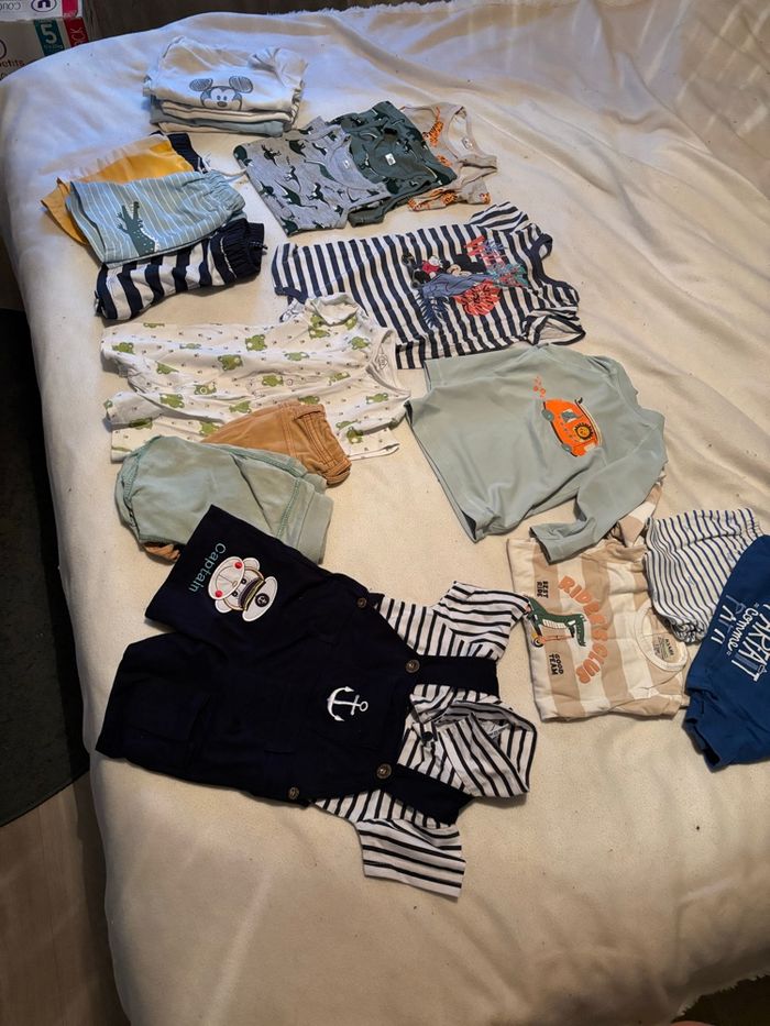 Lot vêtement garçon été 9-12 mois