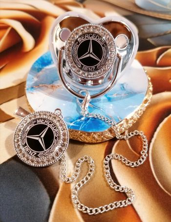 Tétine Mercedes benz