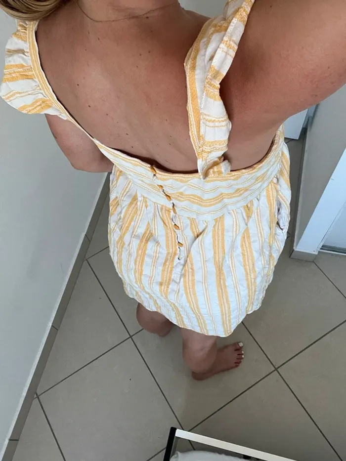 Robe a rayure jaune - photo numéro 4