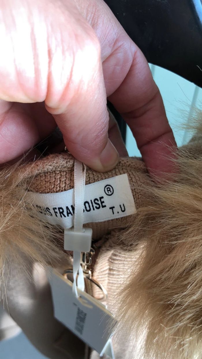 Gilet avec capuche - photo numéro 5