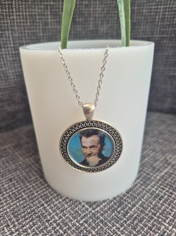 Collier médaillon "Florent Pagny"