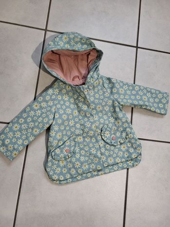 Petit imperméable neuf vert clair à motifs Vertbaudet 6 mois 