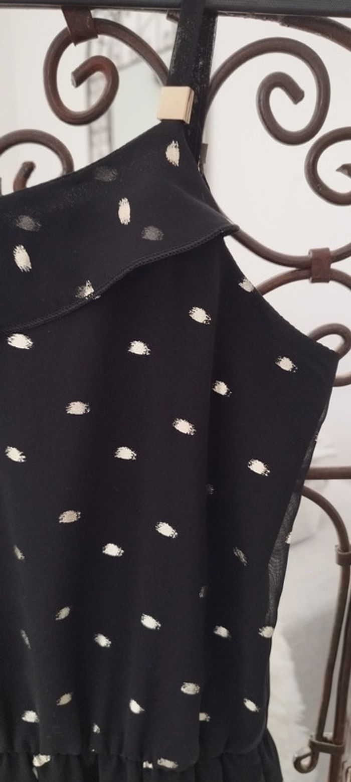 Robe noire et dorée en voile avec doublure très bon état - photo numéro 4