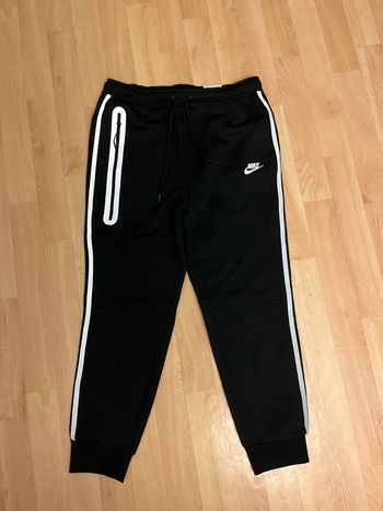 Pantalon Nike tech noir réfléchissant 